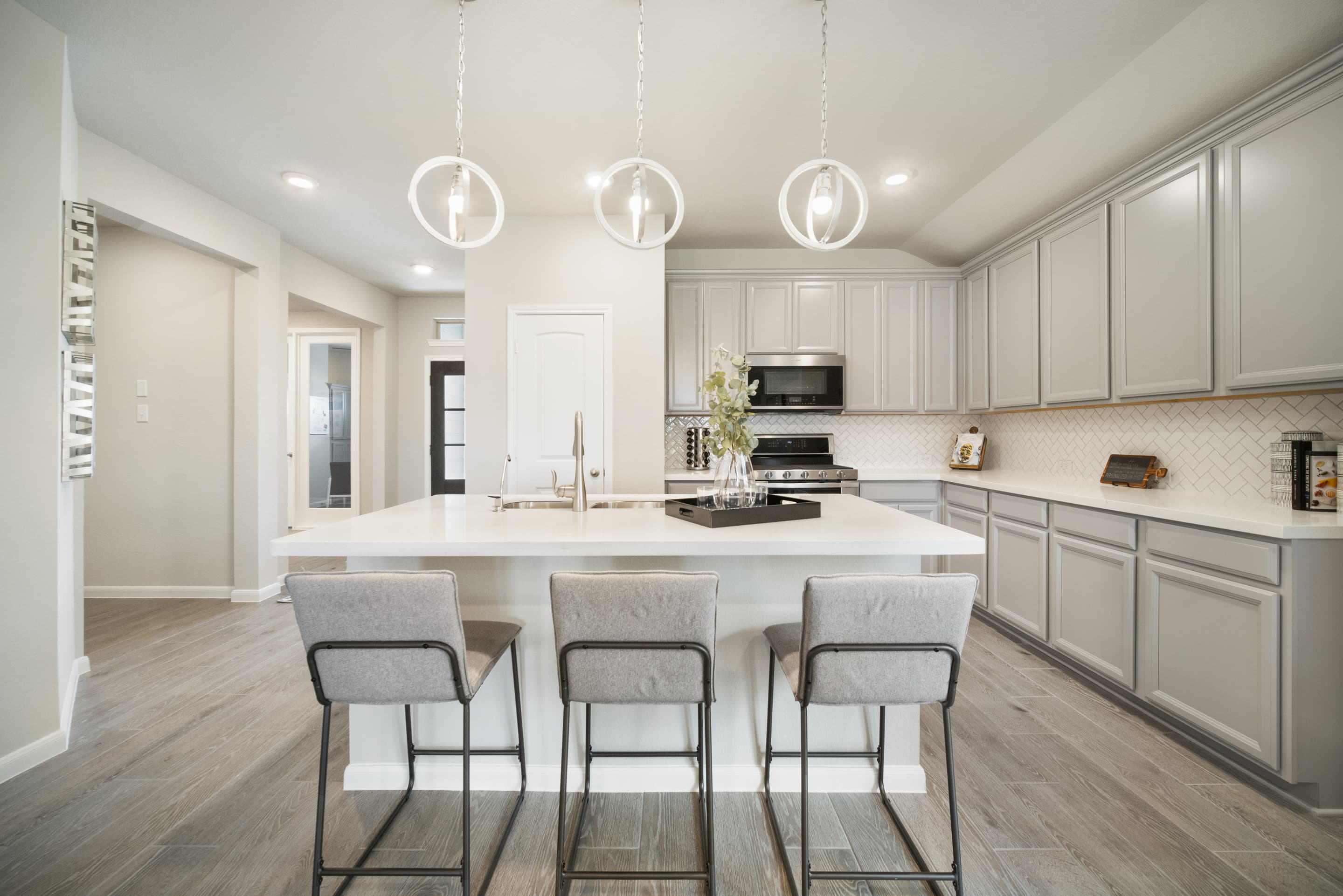 kitchen with mosaic backsplash