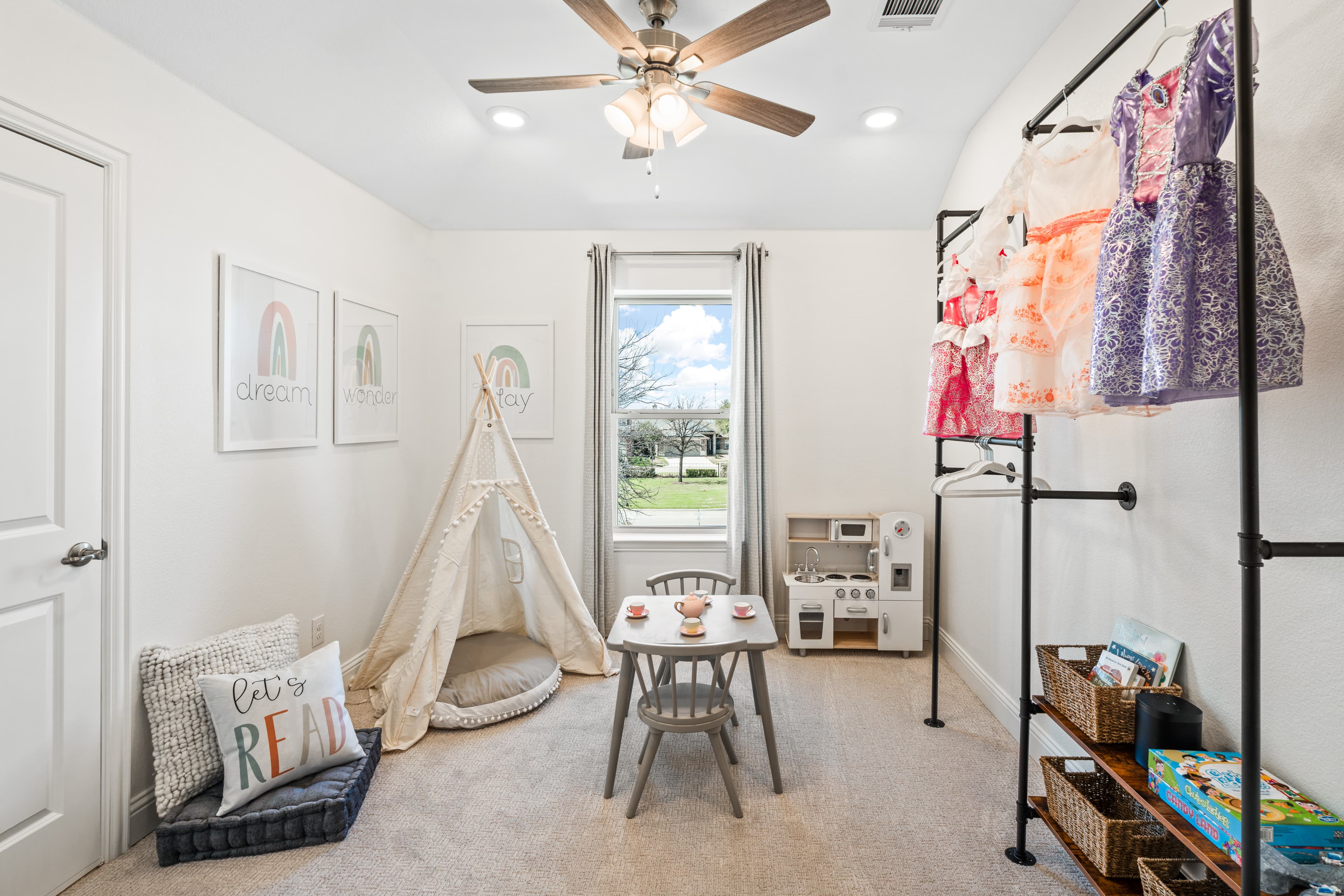 spacious loft with carpet 