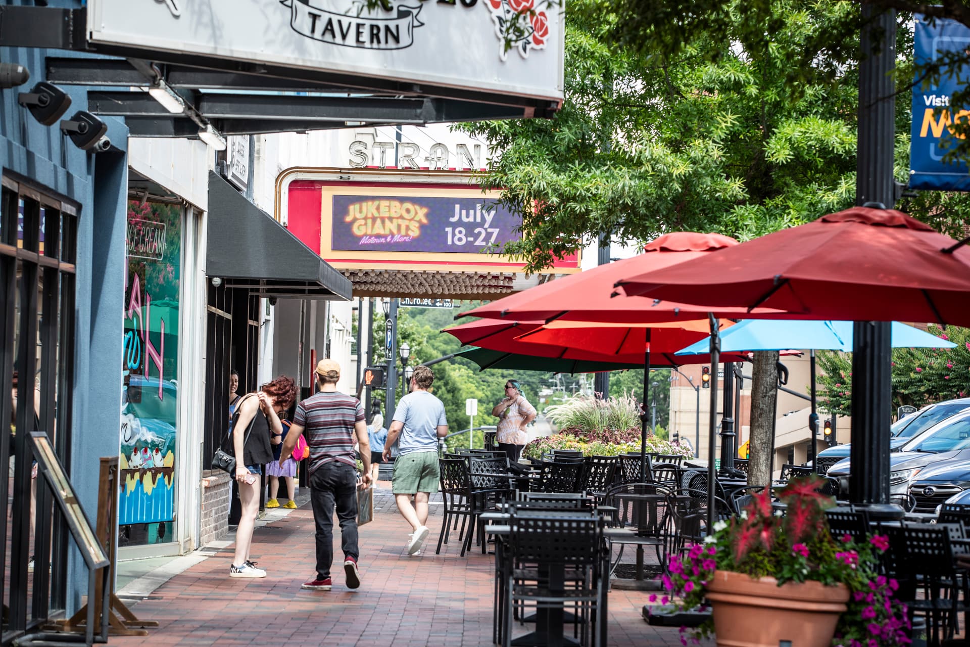 marietta square streetscape with people walking