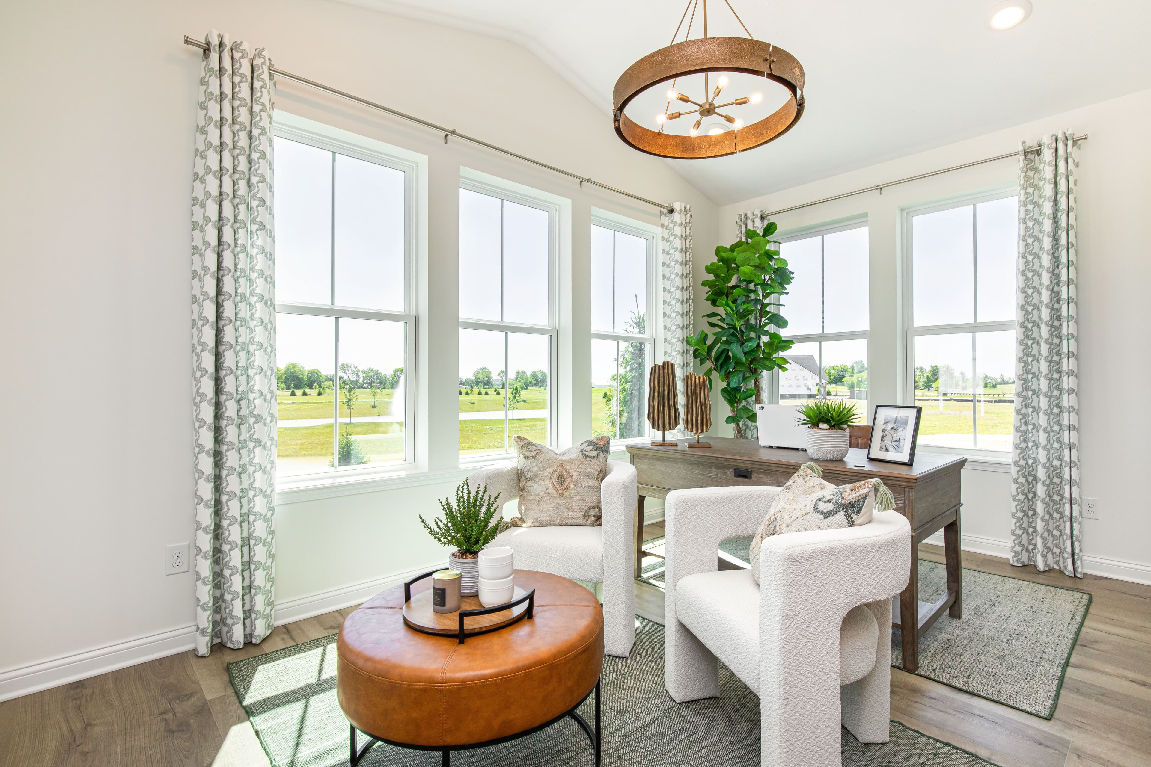 morning room with vaulted ceilings 