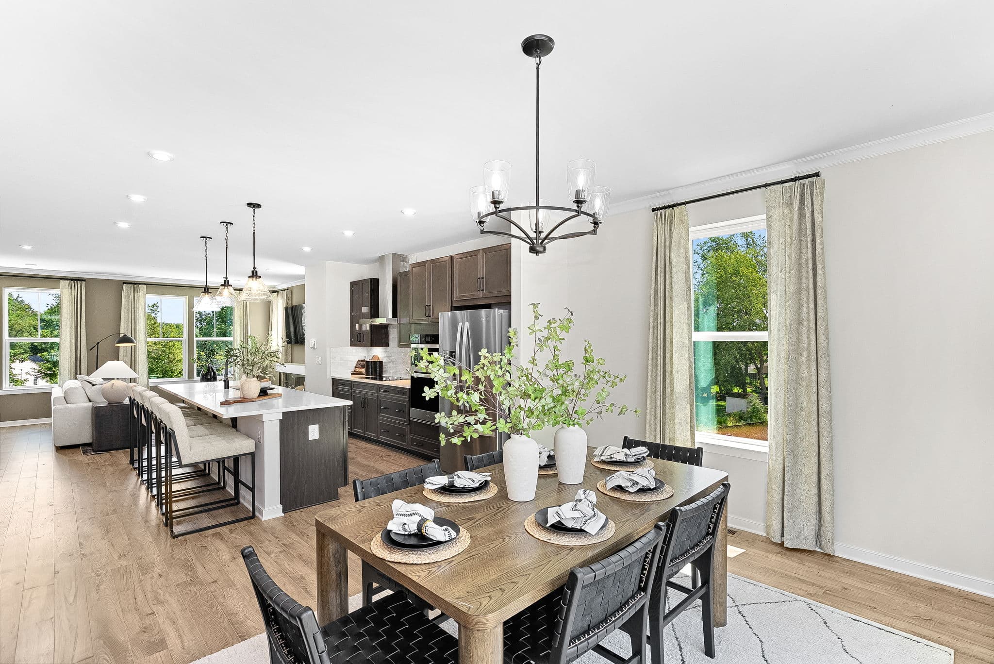 dining area with table and access to the kitchen